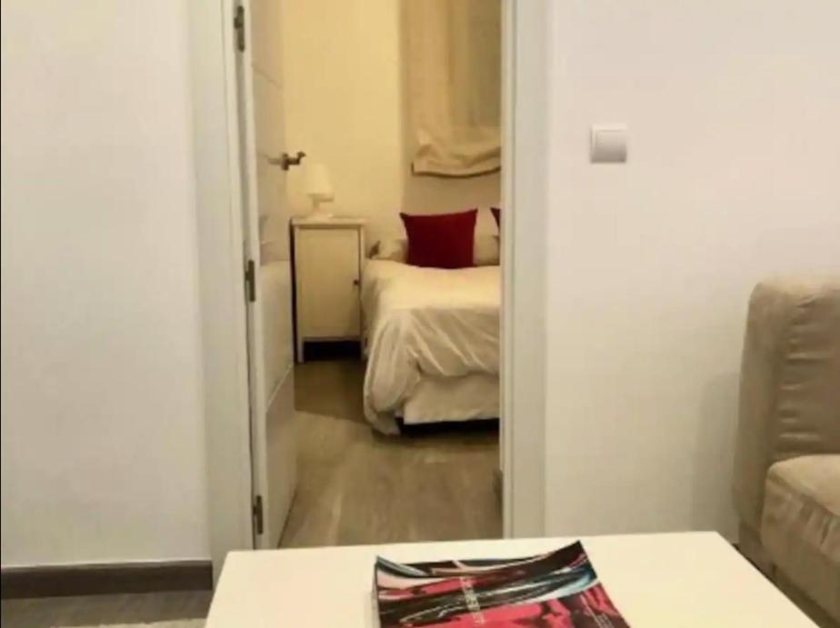 Madrid A Metros Del Retiro Apartman Kültér fotó